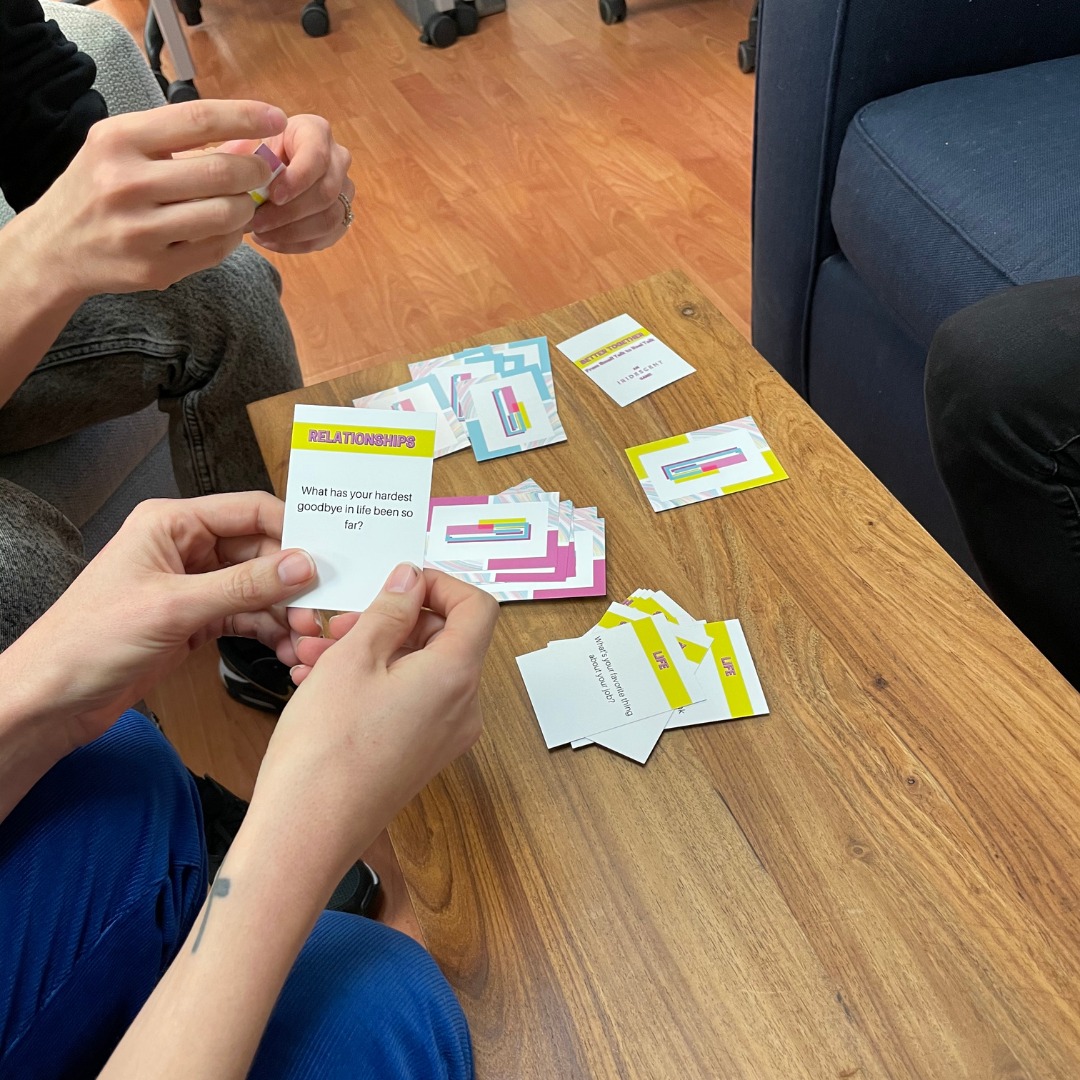 From Small Talk to Real Talk: An Iridescent Game - Image 3