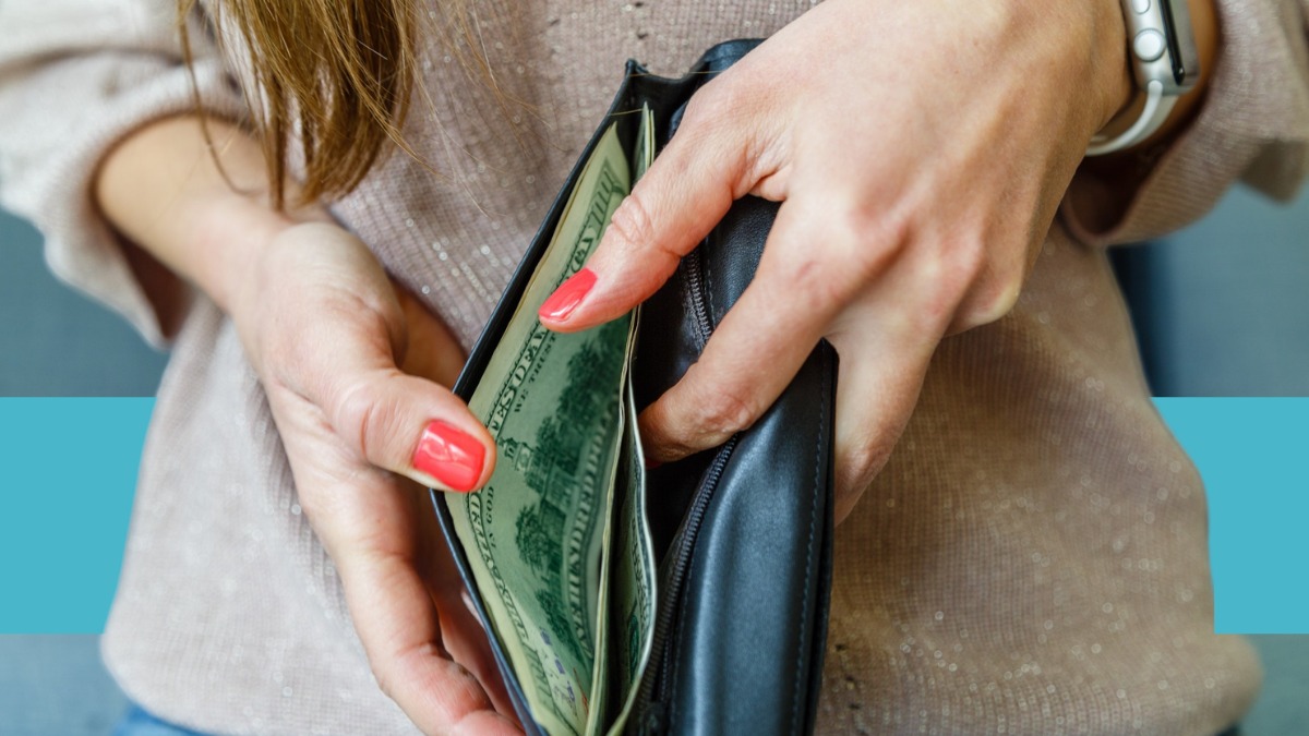How to Keep from Overspending This Holiday Season